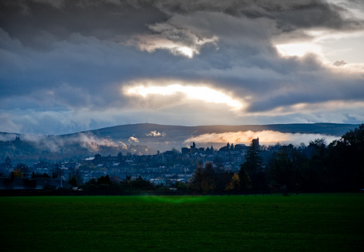 stirling in luminescent clouds 700